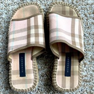 Burberry Pink Novacheck canvas slide espadrilles